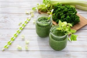 6 Healthy Green Natural Smoothies