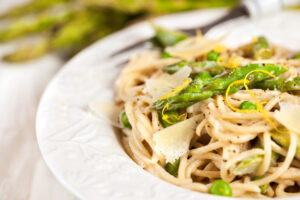 Asparagus & lemon spaghetti with peas