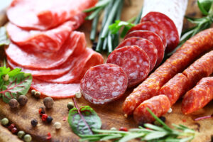 6 Foods and Drinks to Avoid for Arthritis
